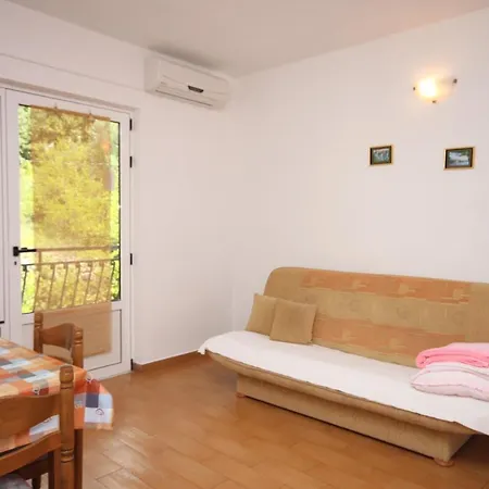 Appartement With A Parking Space Zivogosce - Porat, Makarska - 6700 Igrane
