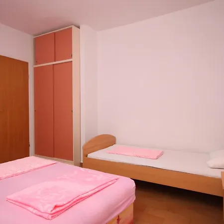 Appartement With A Parking Space Zivogosce - Porat, Makarska - 6700 Igrane