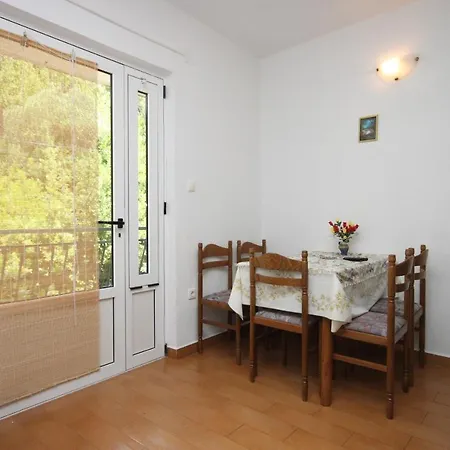 Apartament With A Parking Space Zivogosce - Porat, Makarska - 6700 Igrane