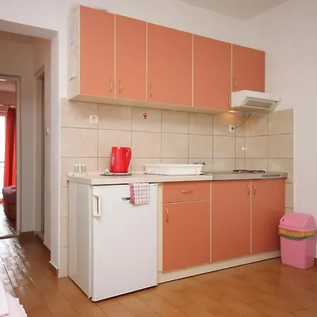 With Parking Space Zivogosce - Porat, Makarska - 6700