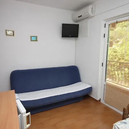 Apartamento With Parking Space Zivogosce - Porat, Makarska - 6700