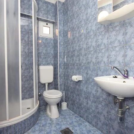 Apartamento With Parking Space Zivogosce - Porat, Makarska - 6700 Igrane